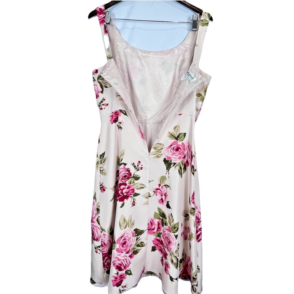 Donna Ricco 100% Silk Floral Dress Size 8 Pink Roses Fit Flare - Picture 6 of 16